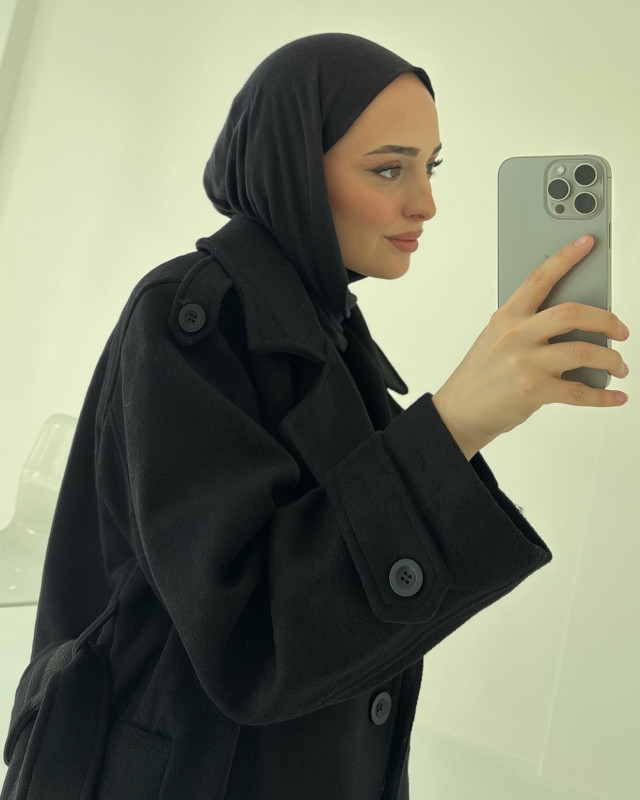 جكيت جوخ اسود مع حزام جكيت جوخ اسود مع حزام