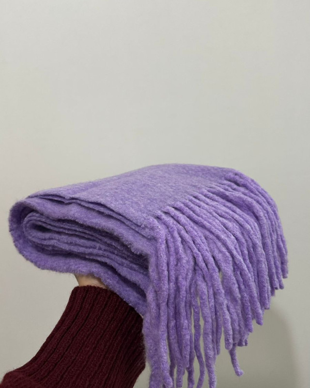 سكارف ليلكي