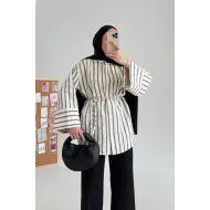 قميص بيج مخطط ابيض واسود
