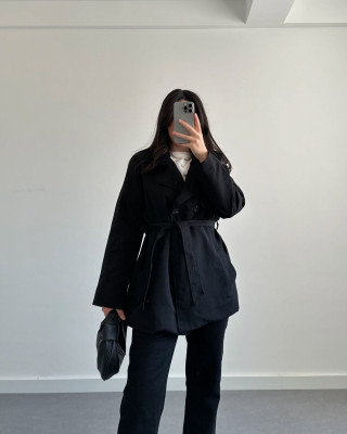 ترانشكوت اسود